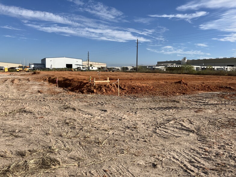 34277 Sunset Ln, Brookshire, TX à louer - Photo de l’immeuble – Image 3 sur 24