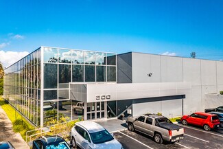 Plus de détails pour 300 Oakwood Ln, Hollywood, FL - Local d'activités à louer