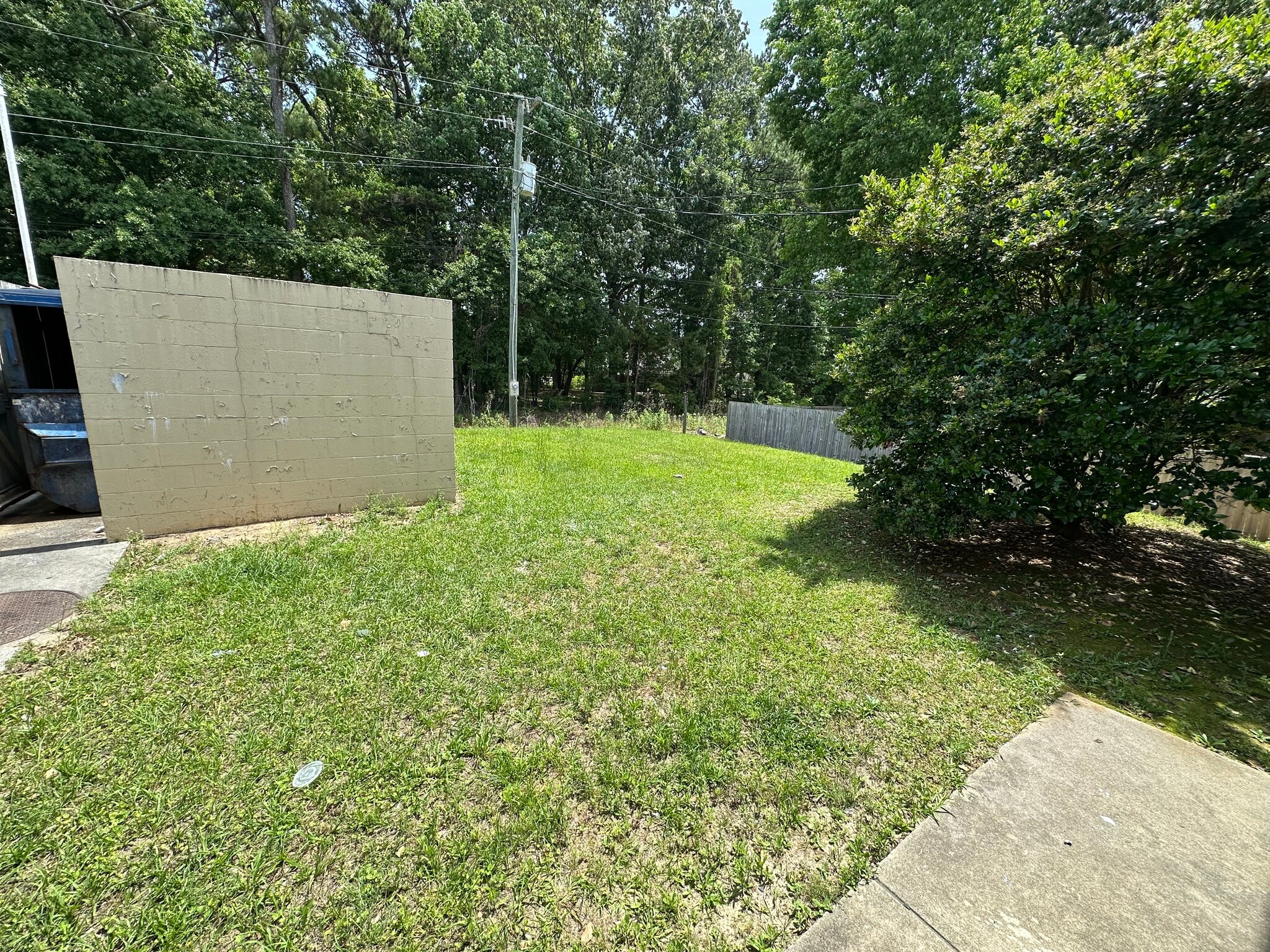 4137 Ladson Rd, Ladson, SC à louer Photo de l’immeuble– Image 1 sur 20