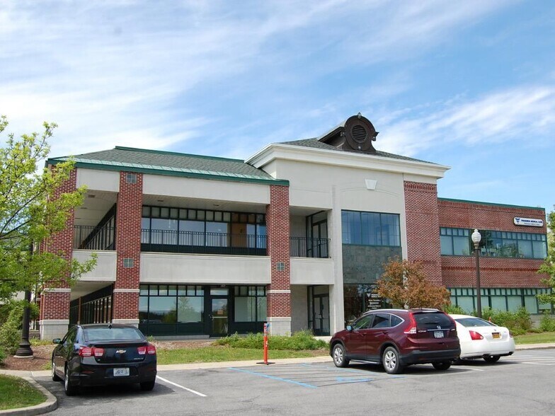 2341 Nott St, Schenectady, NY à louer - Photo de l’immeuble – Image 2 sur 4