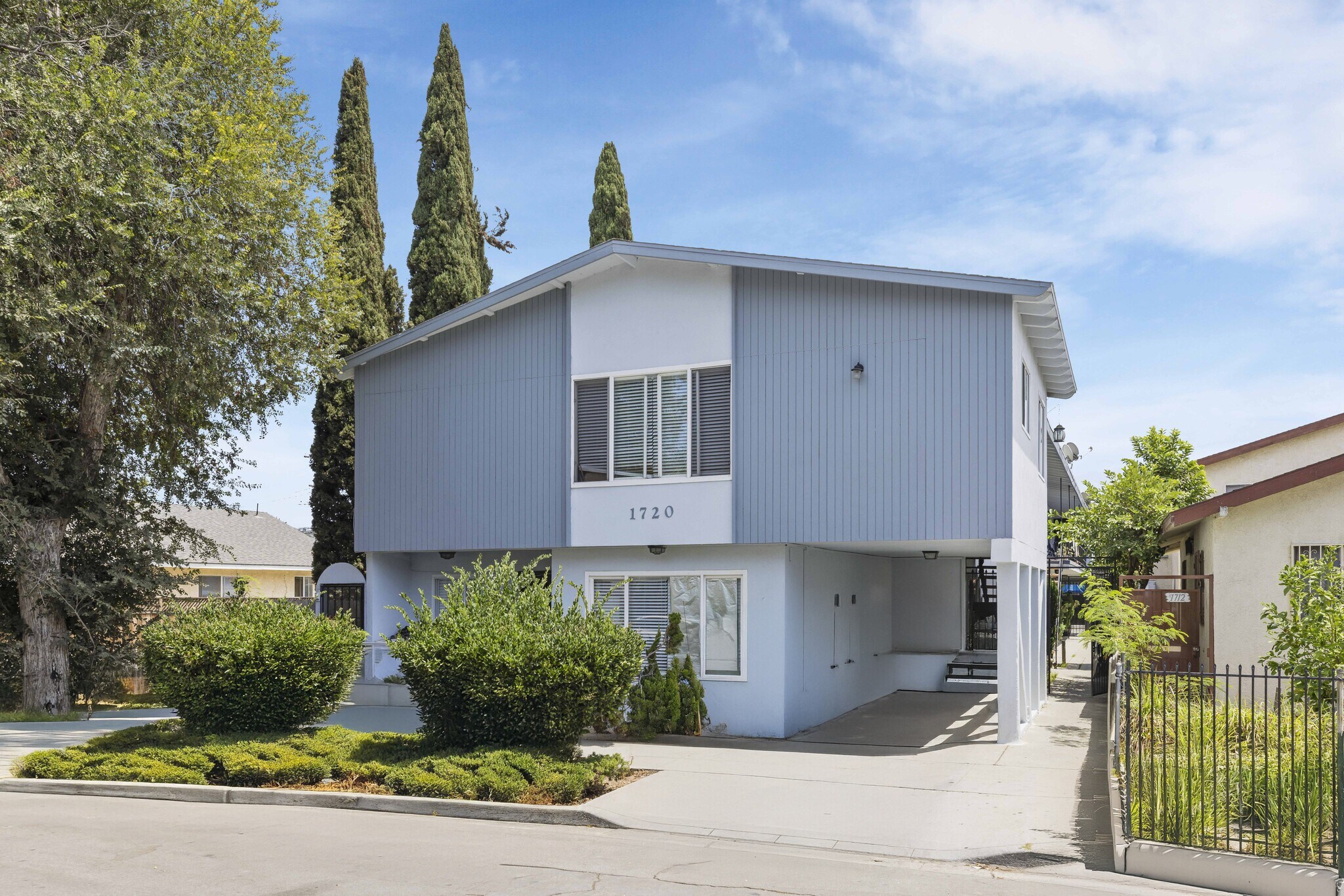 1720 Cerritos Ave, Long Beach, CA à vendre Photo principale– Image 1 sur 22