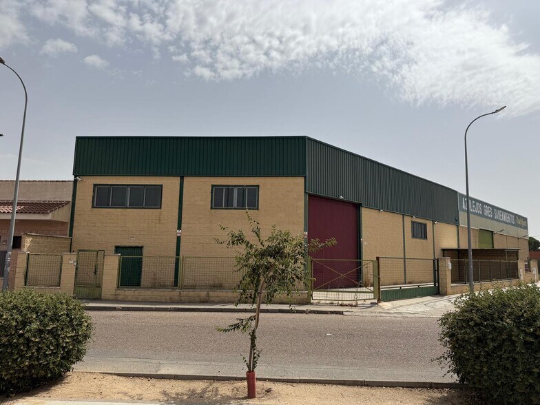 Travesía Santa Rita, 4, Valmojado, Toledo à louer - Photo de l’immeuble – Image 1 sur 4