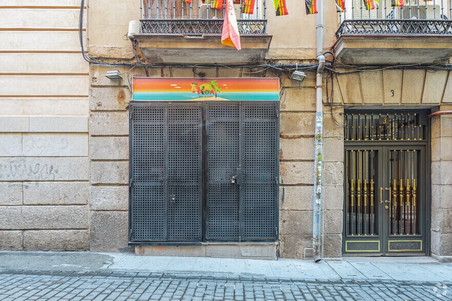 Local commercial dans Madrid, Madrid à louer - Photo de l’immeuble – Image 2 sur 3