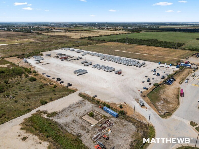 14603 Speedway Park, Von Ormy, TX à vendre - Photo de l’immeuble – Image 1 sur 3