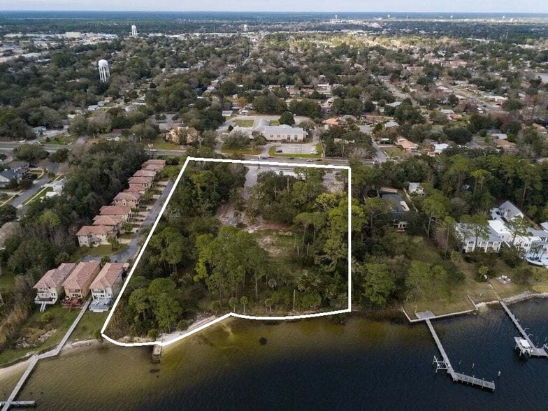 757 E Miracle Strip Pky, Mary Esther, FL à vendre - Aérien – Image 3 sur 4
