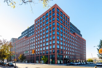 40 Bruckner Blvd, Bronx, NY à louer Photo intérieure– Image 2 sur 12