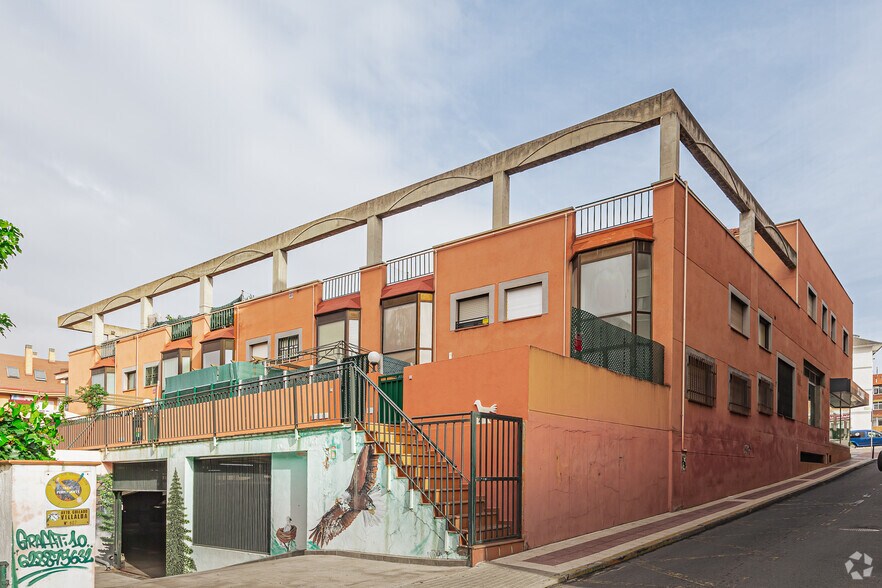 Immeuble residentiel dans Collado Villalba, Madrid à vendre - Photo de l’immeuble – Image 3 sur 3