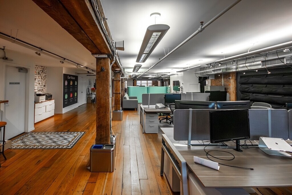 311 Water St, Vancouver, BC à louer Photo intérieure– Image 1 sur 8