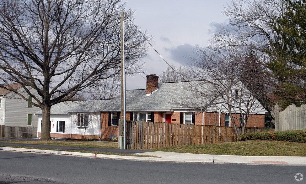 154 Fort Evans Rd NE, Leesburg, VA à louer - Photo de l’immeuble – Image 2 sur 2