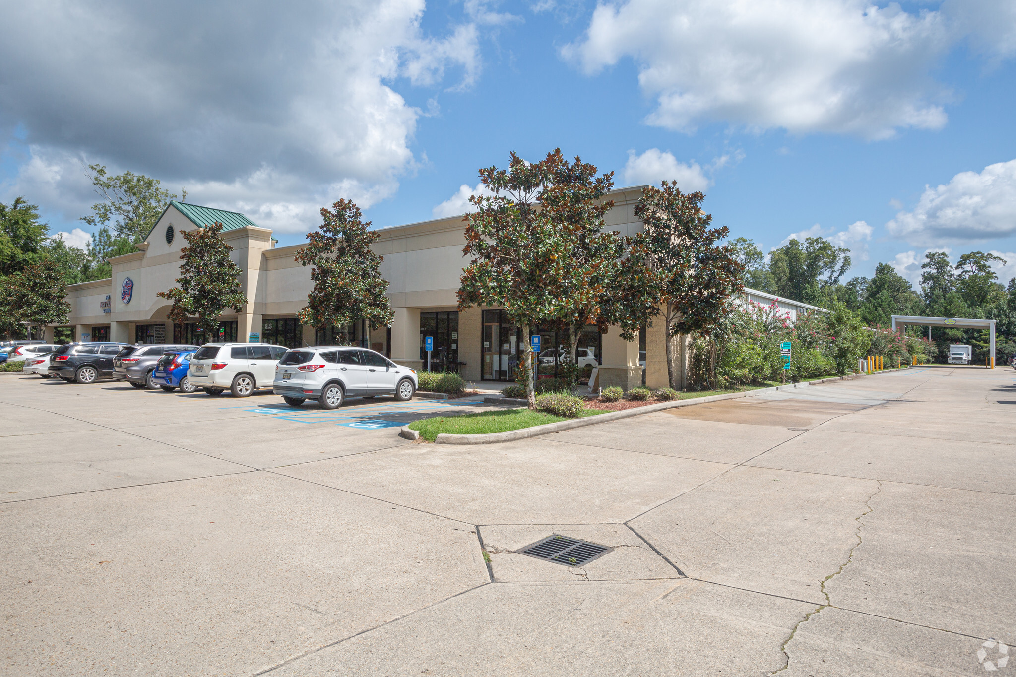 813 Florida St, Mandeville, LA à louer Photo principale– Image 1 sur 2
