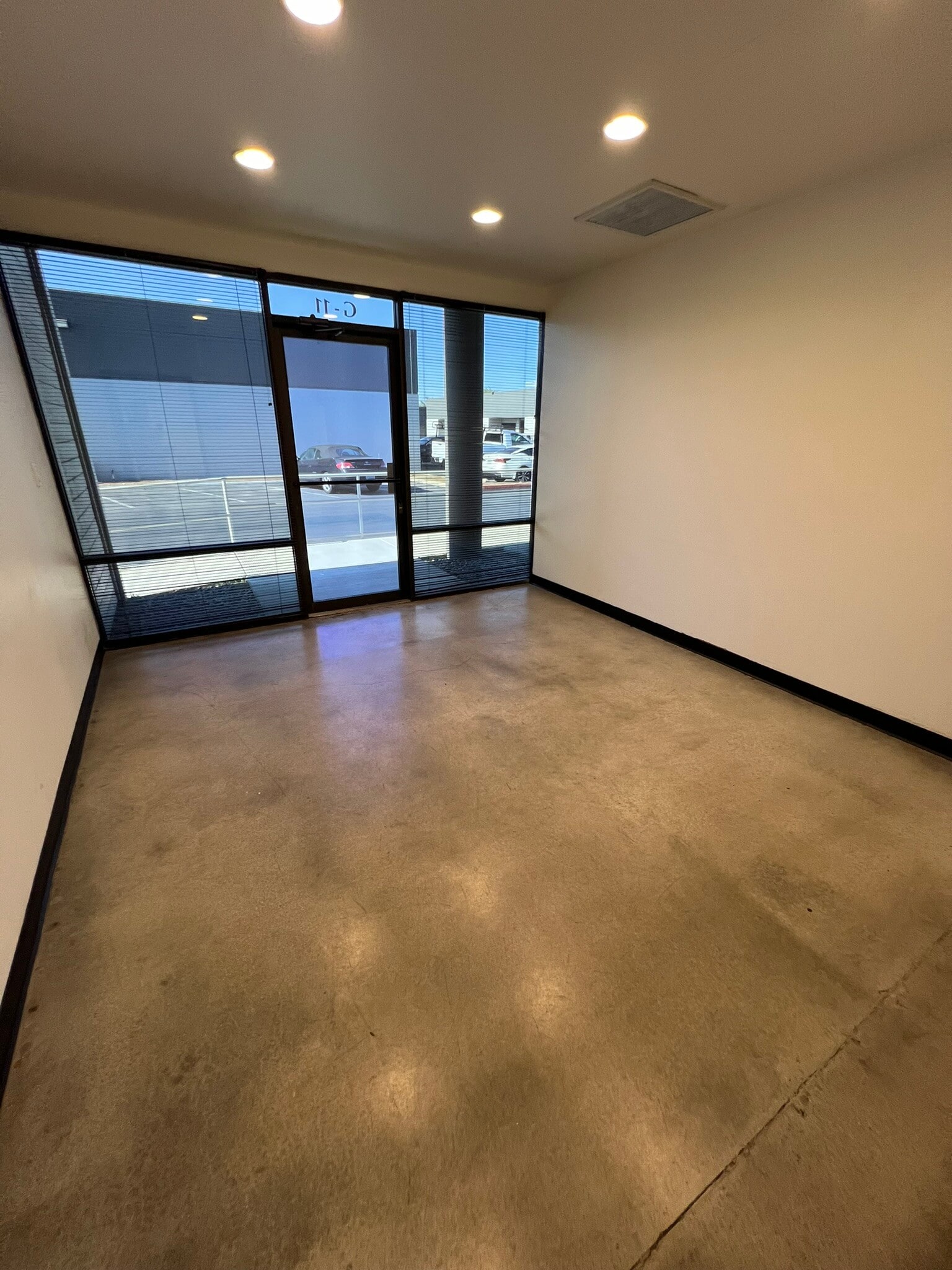 4650 Arrow Hwy, Montclair, CA à louer Photo intérieure– Image 1 sur 4