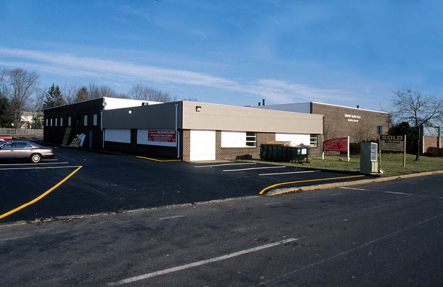 1065 Industrial Blvd, Southampton, PA à louer - Photo principale – Image 1 sur 7