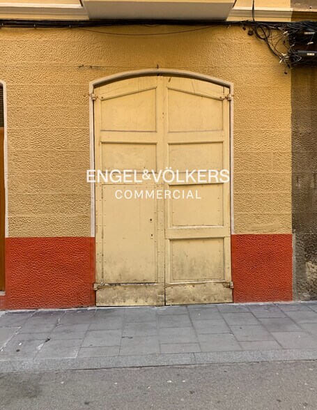 Local commercial dans Barcelone, Barcelona à louer - Photo de l’immeuble – Image 3 sur 3