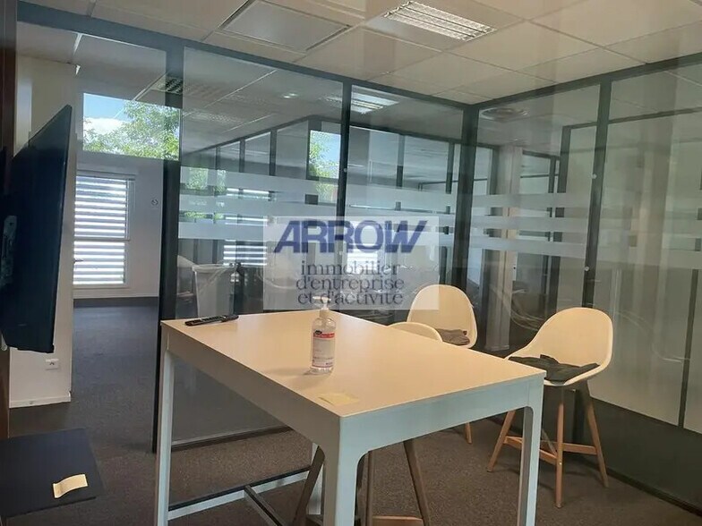 Bureau dans Saint-Herblain à vendre - Photo de l’immeuble – Image 3 sur 7