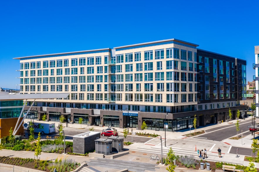 700 Waterfront Way, Vancouver, WA à louer - Photo de l’immeuble – Image 2 sur 81