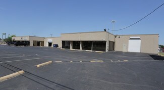 Plus de détails pour 760-780 N Beach St, Fort Worth, TX - Local d'activités à louer