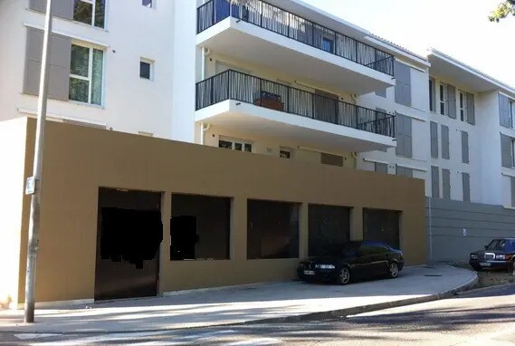 Local commercial dans Tourves à louer Photo de l’immeuble– Image 1 sur 5