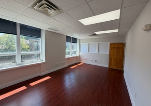 3502 Scotts Ln, Philadelphia, PA à louer Photo intérieure– Image 1 sur 4