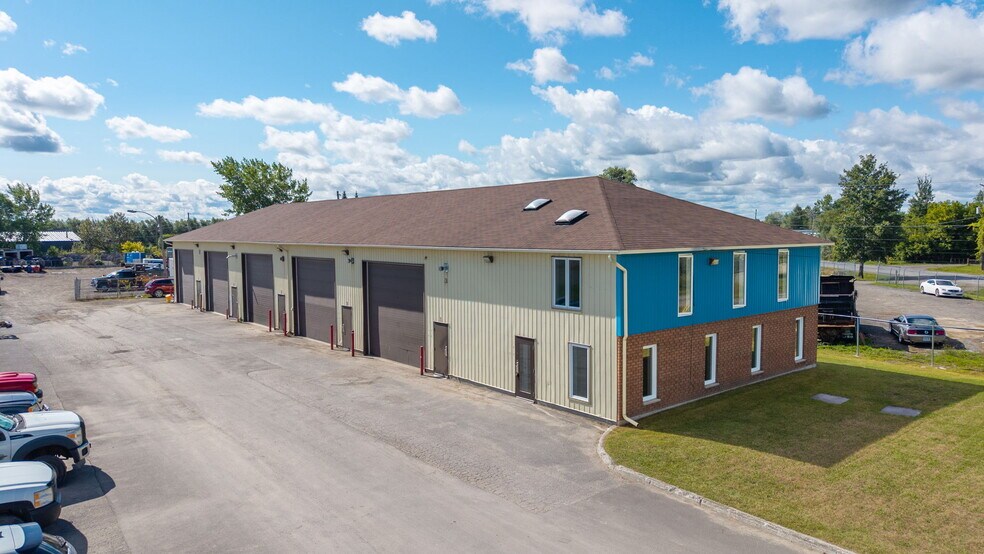 6954 McKeown Dr, Greely, ON à vendre - Photo de l’immeuble – Image 1 sur 9