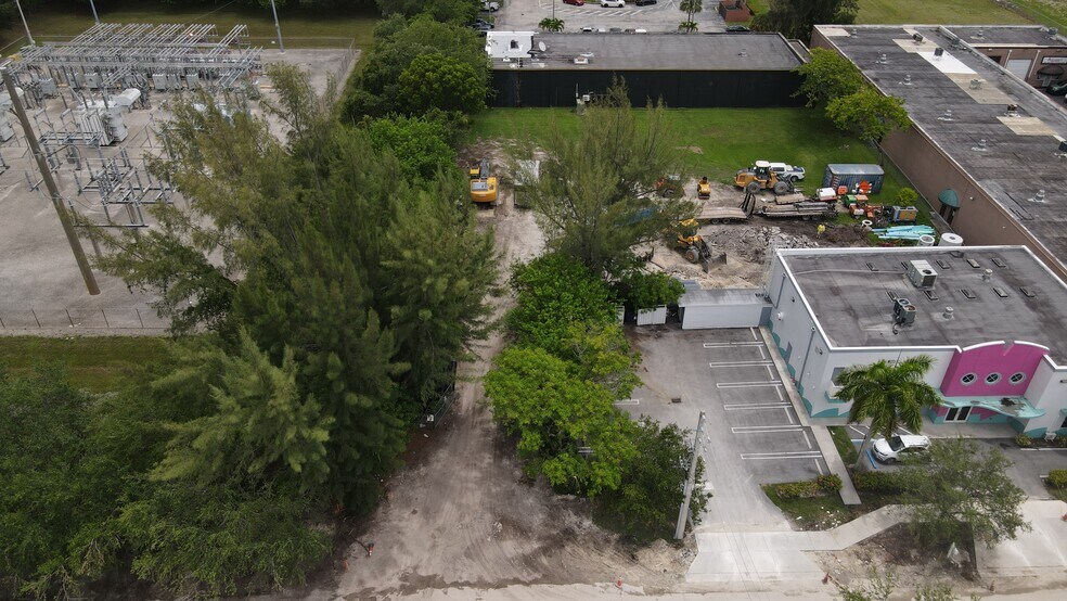 NW 108th & NW 20th St ave, Miami, FL à vendre - Aérien – Image 2 sur 2