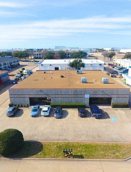 2301 Executive Dr, Garland, TX à louer - Photo de l’immeuble – Image 3 sur 12