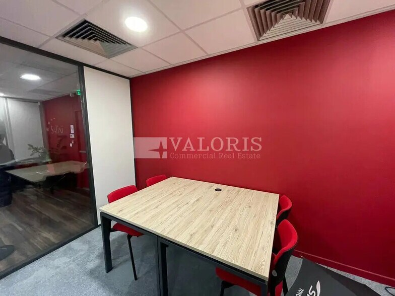 213 Rue De Gerland, Lyon à louer - Photo de l’immeuble – Image 3 sur 7