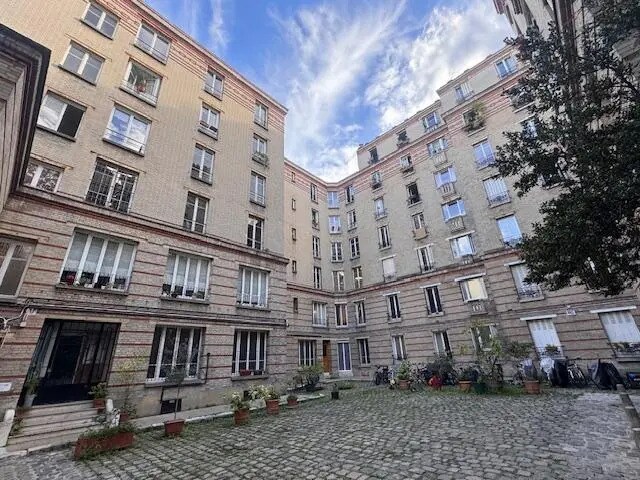 17 Rue Pelleport, Paris à louer - Photo de l’immeuble – Image 2 sur 9