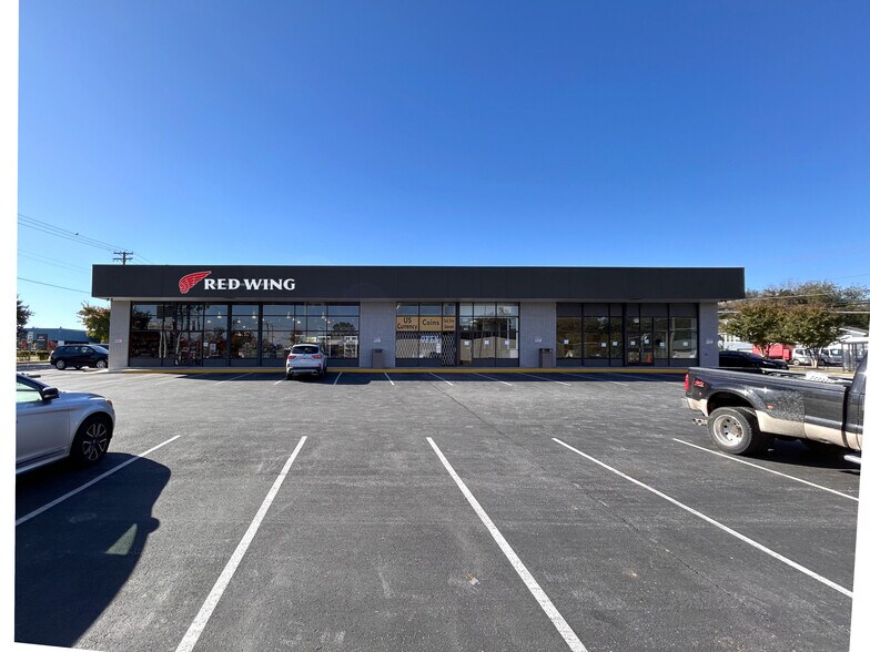 7106-7110 Ritchie Hwy, Glen Burnie, MD à louer - Photo de l’immeuble – Image 2 sur 4
