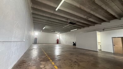 7101 N Miami Ave, Miami, FL à louer Photo intérieure– Image 1 sur 4