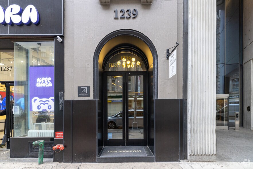 1237-1239 Broadway, New York, NY à louer - Photo de l’immeuble – Image 3 sur 4