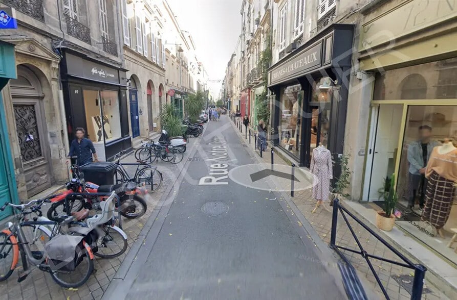 Local commercial dans Bordeaux à vendre - Photo de l’immeuble – Image 1 sur 2