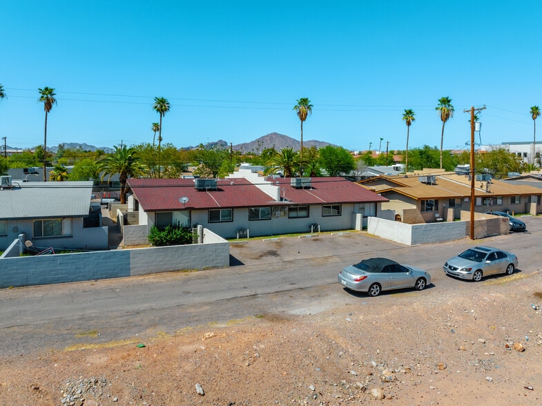 4121 E Moreland St, Phoenix, AZ à vendre - Photo de l’immeuble – Image 1 sur 20