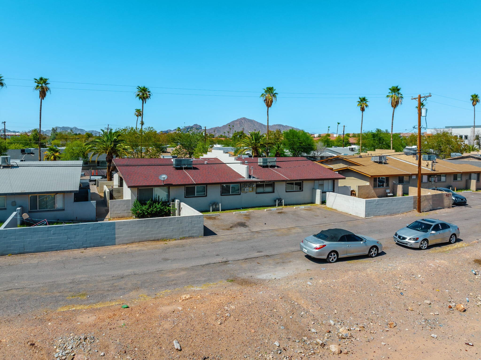 4121 E Moreland St, Phoenix, AZ à vendre Photo de l’immeuble– Image 1 sur 21