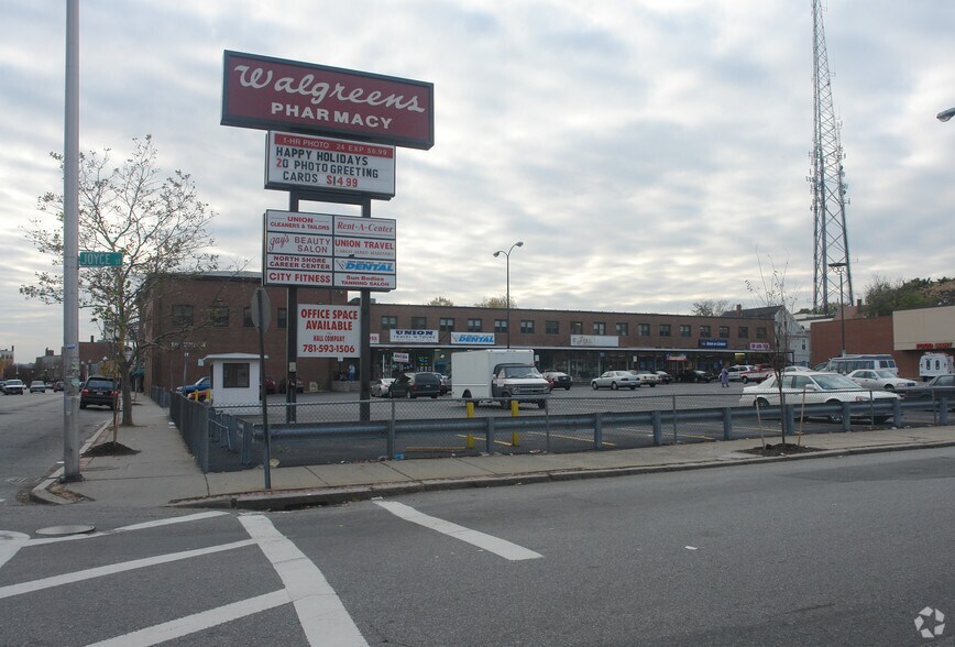 169-181 Union St, Lynn, MA à louer - Photo de l’immeuble – Image 3 sur 6