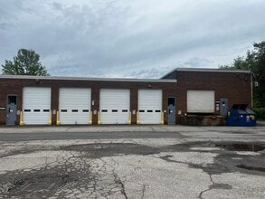 946-950 Manifold Rd, Washington, PA à louer Photo intérieure– Image 1 sur 2