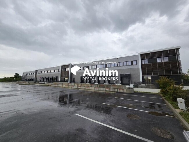 Plus de détails pour Industriel/Logistique à louer