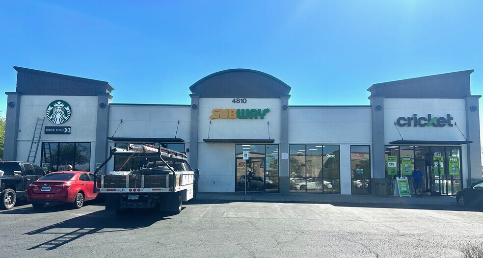 4840 W Desert Inn Rd, Las Vegas, NV à louer - Photo de l’immeuble – Image 3 sur 7