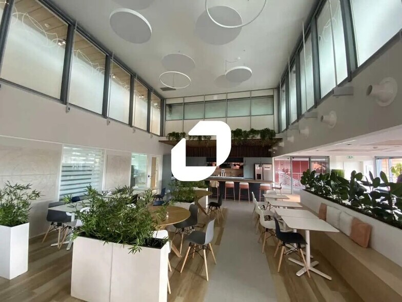 Bureau dans Lyon à louer - Photo de l’immeuble – Image 3 sur 13