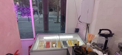 Local commercial dans Barcelone, Barcelona à louer Photo intérieure– Image 2 sur 9