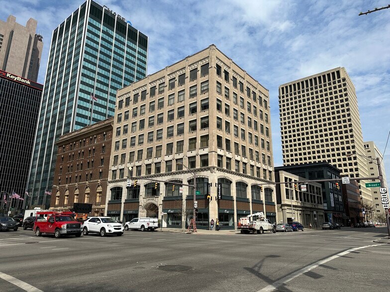 150 E Broad St, Columbus, OH à louer - Photo principale – Image 1 sur 9