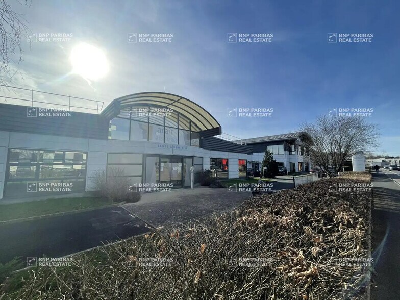 Bureau dans Tours à vendre - Photo de l’immeuble – Image 3 sur 19