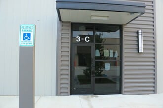 22525 Hufsmith - Kohrville Rd, Tomball, TX à louer Photo de l’immeuble– Image 1 sur 25