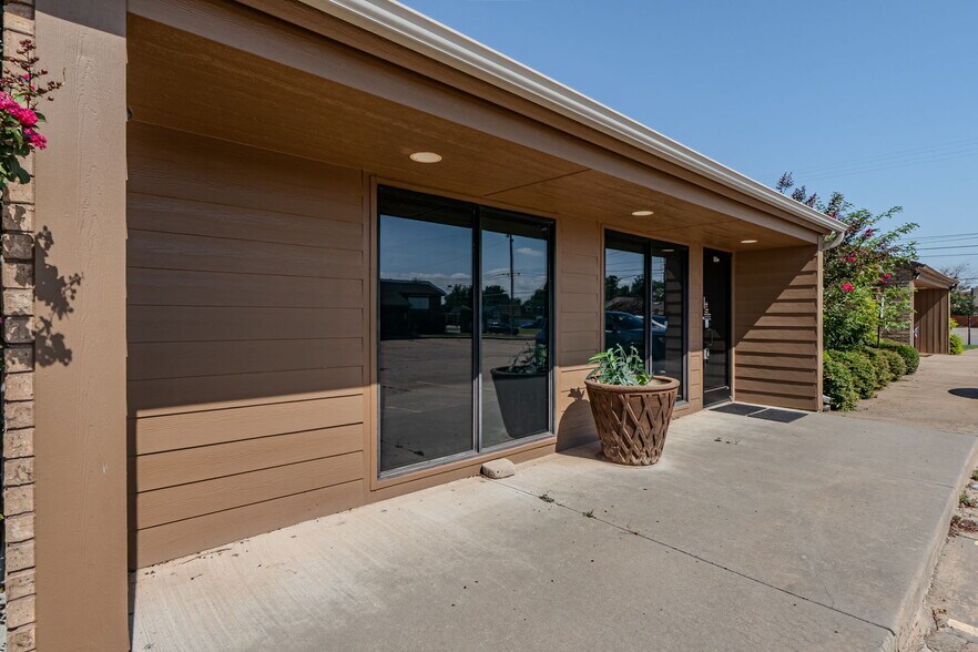 1530 SW 89th St, Oklahoma City, OK à vendre - Photo de l’immeuble – Image 2 sur 31