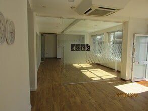 15 Canfield Pl, Londres à louer Photo intérieure– Image 2 sur 3