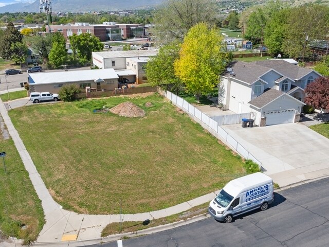 Provo State Street Properties portefeuille de 3 biens à vendre sur LoopNet.fr - Photo de l’immeuble – Image 3 sur 11