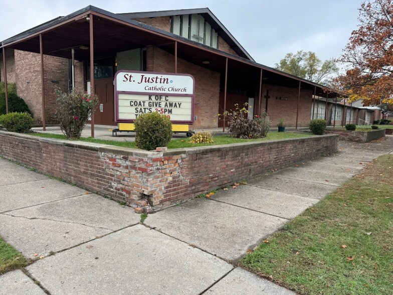 1572-1600 E Evelyn, Hazel Park, MI à vendre - Photo de l’immeuble – Image 3 sur 6