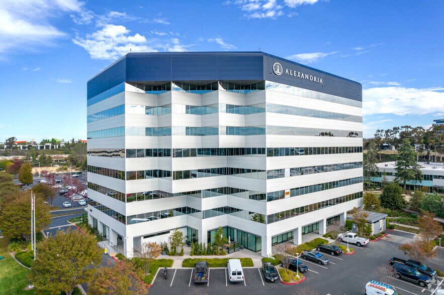 9605 Scranton Rd, San Diego, CA à louer - Photo de l’immeuble – Image 2 sur 11