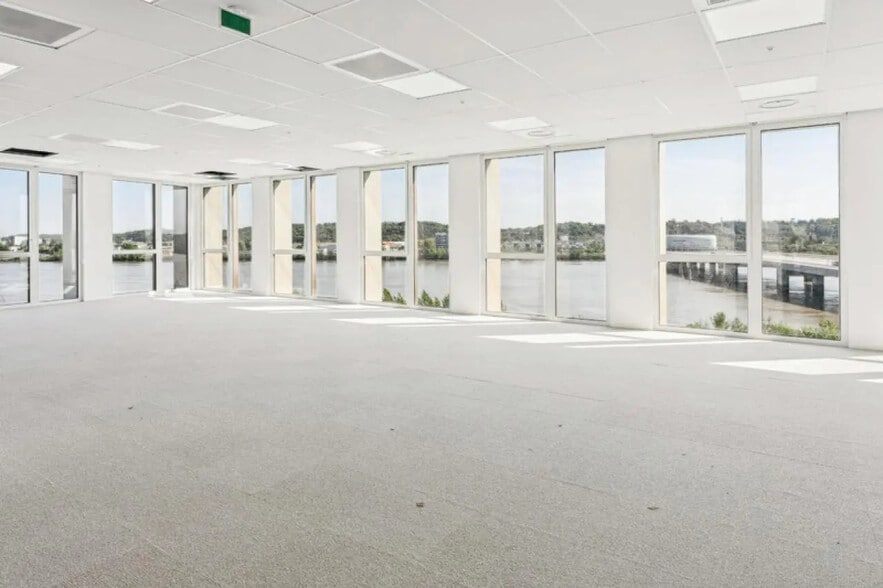 23 Quai De Brienne, Bordeaux à louer - Photo de l’immeuble – Image 3 sur 28