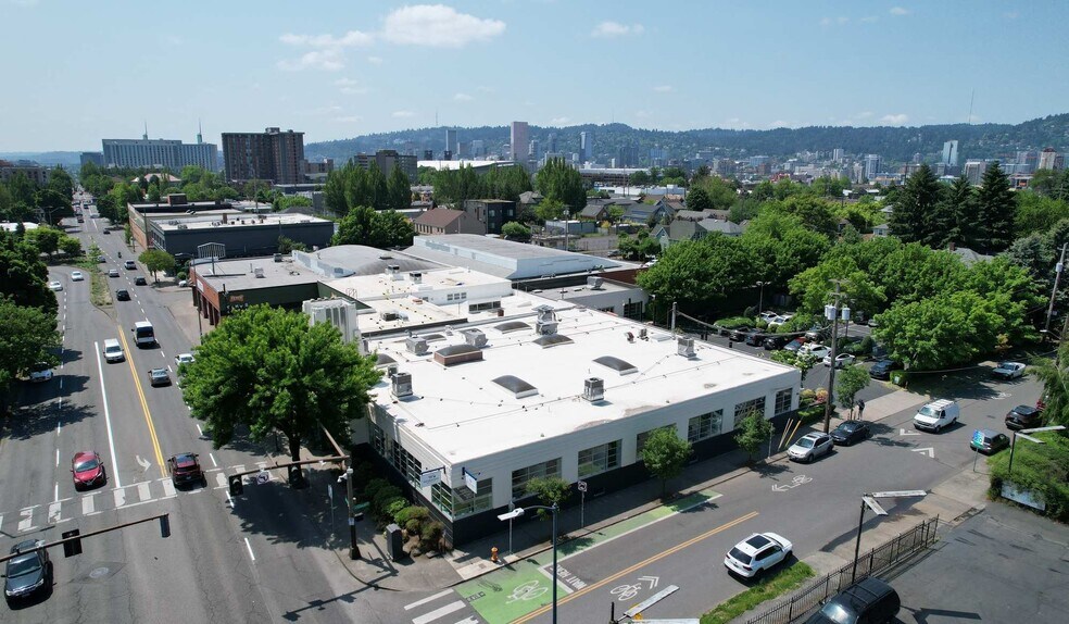 2045 NE Martin Luther King Jr Blvd, Portland, OR à louer - Aérien – Image 2 sur 2