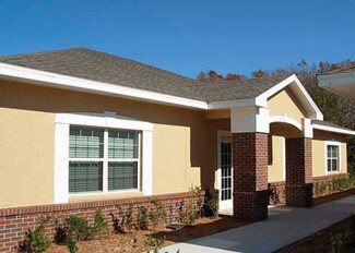 Plus de détails pour 2154 Seven Springs Blvd, New Port Richey, FL - Bureau à louer